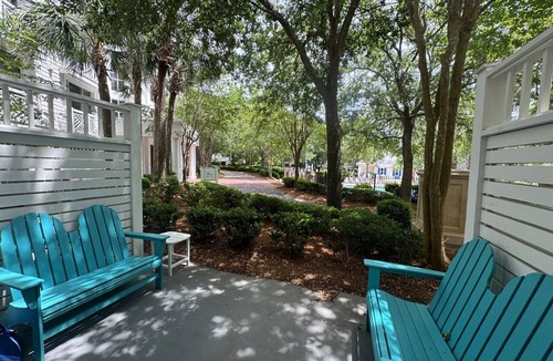 Baytowne Wharf Condo | Luxury Ground Floor Studio in Baytowne Wharf's Bahia