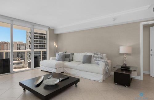 Hallandale Beach Apartment | Luxury High Resort Beautiful Views & Amenities