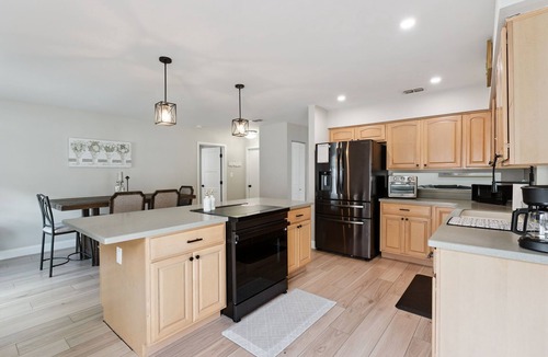 Ventura House | Luxury House - Sleeps 8 Golf Disney Family Fun