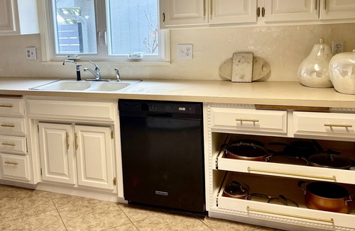 Lee's Summit House | Luxury lake living 12 minutes from Major international sporting event stadium