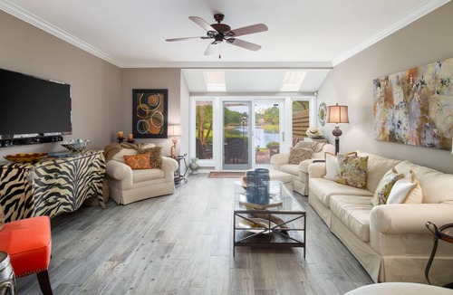 Sandestin House | Luxury Lakefront Living with Golf Cart
