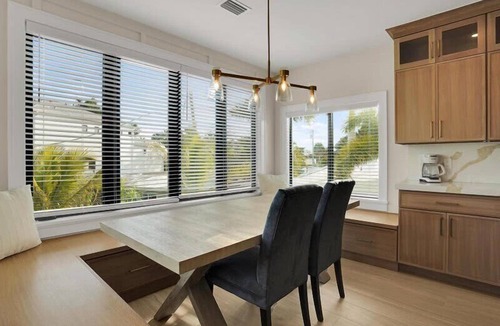 Saint Armands Key House | Luxury Lido Retreat with Pool, Spa, Firepit & Rooftop Views