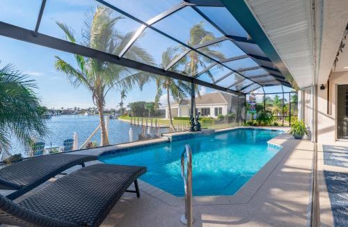 Burnt Store Isles House | Luxury long waterview wpool-kayaks-clubs-bikes!