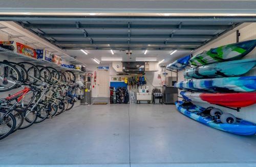 Burnt Store Isles House | Luxury long waterview wpool-kayaks-clubs-bikes!