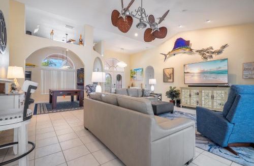 Burnt Store Isles House | Luxury long waterview wpool-kayaks-clubs-bikes!