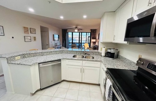Burnt Store Marina Condo | Luxury Marina Condo Retreat