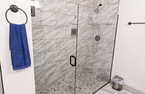 East Tampa Apartment | Luxury Master bedroom with Private Entrance