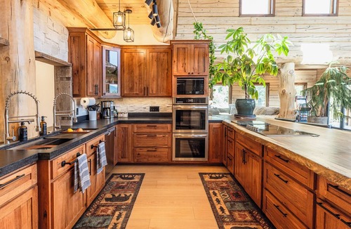 Black Hawk Cabin | Luxury Mountain Retreat - Private Oasis - Designed for Unforgettable Getaways