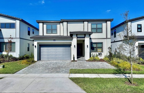 Florida Central Atlantic Coast House | Luxury Oasis with Pool, Game Room & BBQ – On International Drive Near Universal!
