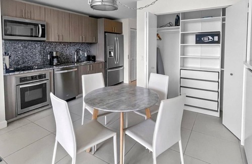 Doral Apartment | Luxury Studio Suite w/Golf View | Sauna + Pool