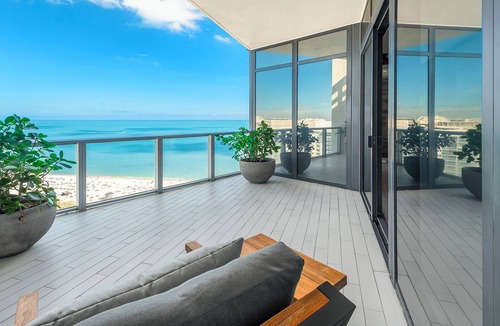 City Center Condo | Luxury Vacation Rentals in South Beach by LRMB