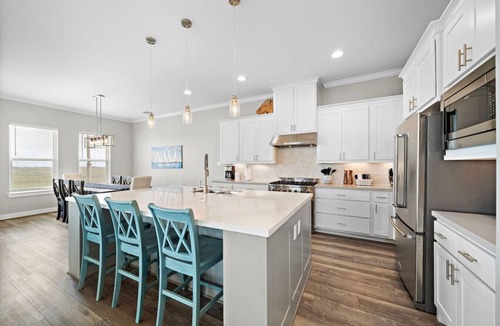 Jamaica Beach House | Luxury Waterfront Getaway with Pool + Boat Access
