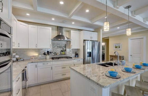 Sarasota House | Luxury Waterfront Home w/Private Heated Pool & Hot Tub | Walk to Lido Beach!
