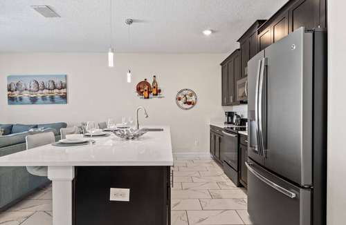 Davenport Ski Chalet | Magic Stay Townhouse 4Beds/3Bath/Pool/Jacuzzi/18Min From Disney