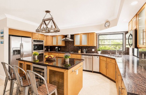 South Lake Villa | Magnificent Villa by Lake near Hollywood Beach