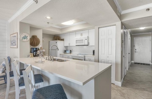 Holiday Isle Apartment | Magnolia House 307 At Destin Pointe Resort