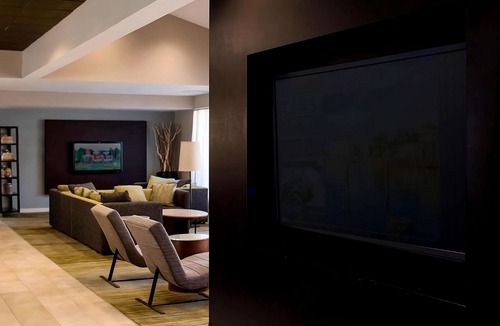 Boca Raton Resort | Making The Best Memories Along The Way! Pets Are Welcome, Free Parking, Pool!