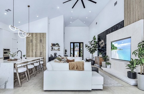 Naples Park House | Maple Shore Homes Welcomes you to Modern Oasis Naples Park!