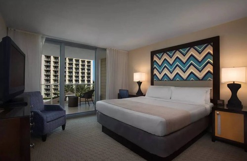 Marco Island Hotel | MARRIOTT'S CRYSTAL SHORES - 2 BED 2 BATH- RESORT ACCESS-PREMIER HOST