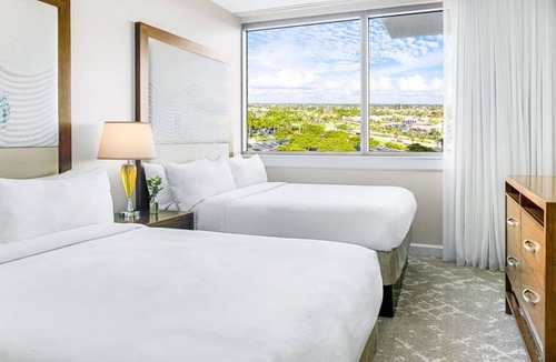 Marco Island Resort | Marriott's Crystal Shores - Luxurious 2 Bedroom Condo, Beachfront Resort