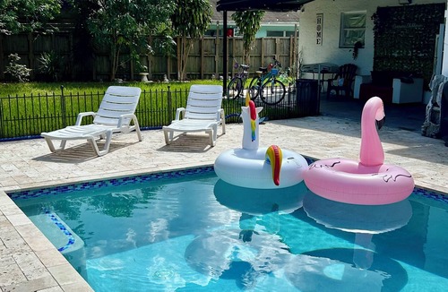 Margate Apartment | Marvelous 1-bedroom with beautiful swimming pool, privacy, and a great location.