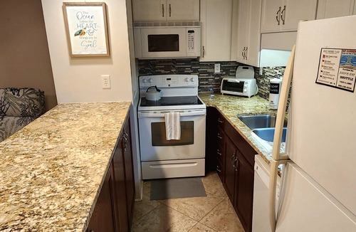 Gulf Lagoon Beach Condo | Marvelous 1BR Condo with pool and beach access. Sleeps 4. Park by front door.