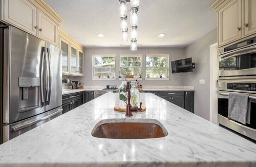 Lake Como House | Massive 3 bedroom with large backyard