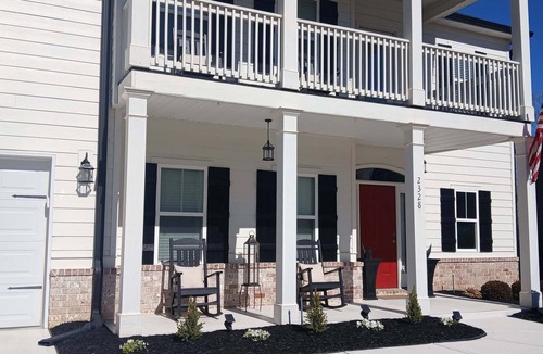 Evans House | Master's Week - Elegant 4-bedroom house in Evans with luxurious living spaces!