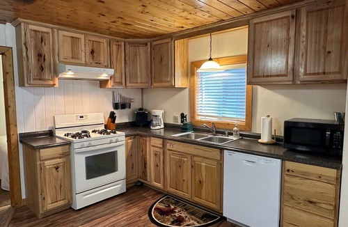 Red River House | Maverick Retreat in Red River