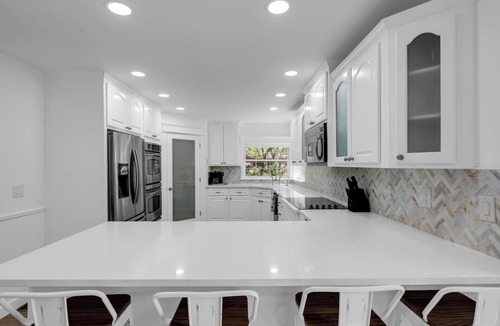 Kingsland House | McCartney Retreat on Lake LBJ!
