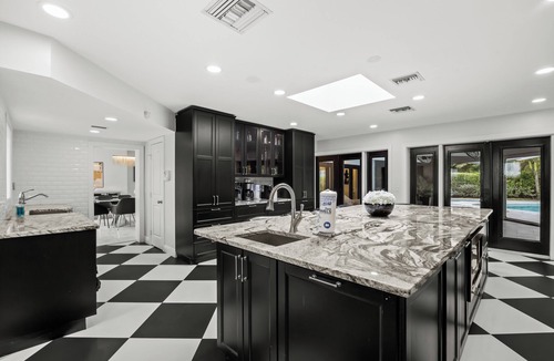 Fort Pierce House | McCarty Mansion - Fort Pierce Waterfront Paradise - 7Br/6Ba - Sleeps 20