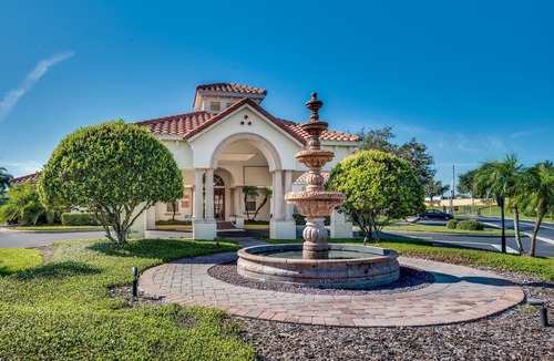 Lake Davenport Estates House | Mediterranean-style villa w/pool 25-min to Disney