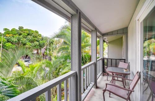 Historic Downtown Melbourne Apartment | Melbourne Condo with Balcony - 3 Mi to Beach!