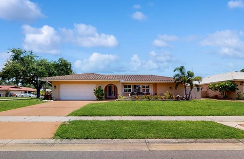 Gulf Gate Woods House | Mermaid Shores