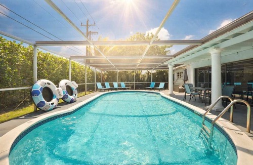 Ives Estates House | Miami Sign Villa Spacious Retreat with Pool