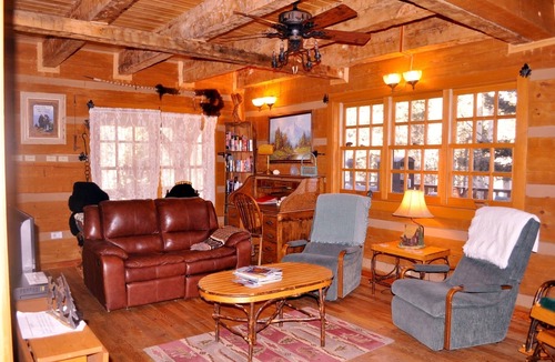 Red River Cabin | Michael Martin Murphey Cabin, America's Cowboy Singer/Songwriter Getaway Cabin