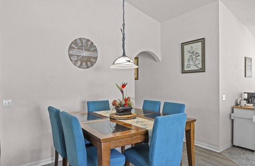 Loughman House | Mickey’s Pool House, 5 Bed Nr Disney-Virtual Tour