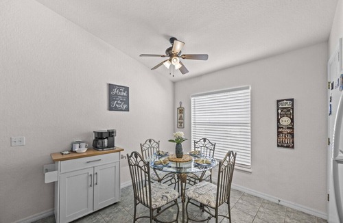 Loughman House | Mickey’s Pool House, 5 Bed Nr Disney-Virtual Tour