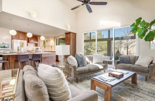 Westcliff and Cambridge House | Mid-Century Escape w/Hot Tub & Arcade Fun