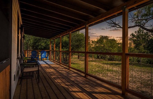 Fredericksburg Cottage | Mimosa Waterfront With Hot Tub