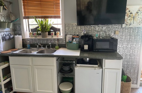 DeLand Apartment | Mini Monarch 🦋 Cabina