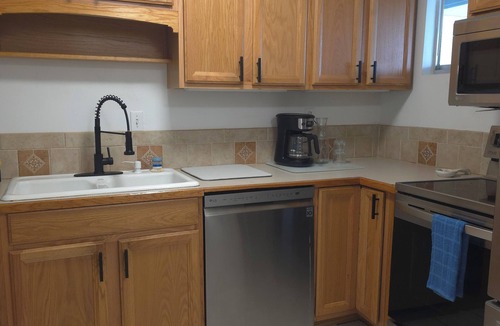 Charlotte Harbor Condo | Modern 2BR/2BA Walk to Harbor + Resort Pool + Near Downtown Punta Gorda