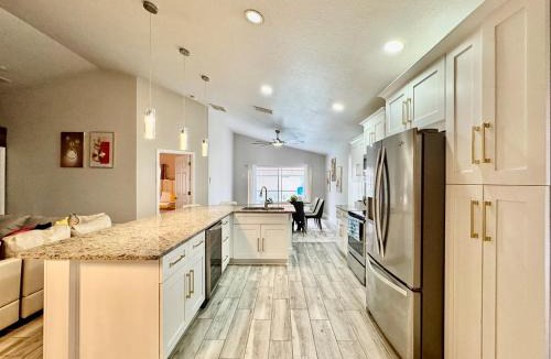 Kissimmee House | Modern 4BR2BA with pool in gated community