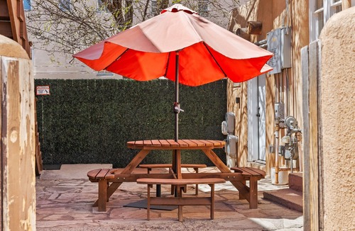 Downtown Santa Fe House | Modern and Bright 3B - Heart of Railyard District