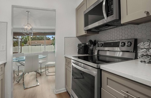 Anona House | Modern & Beachy 3bd/2bth Largo Escape!