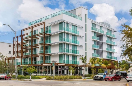 West Avenue Condo | Modern Boutique W/Balcony, Roof Pool & Terrace II