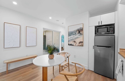 Victoria Park Apartment | Modern Clean Studio Apartment Near Beach