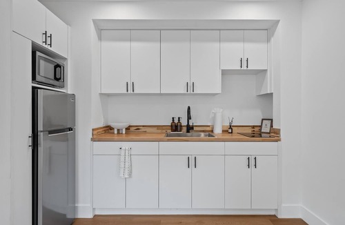 Victoria Park Apartment | Modern Clean Studio Apartment Near Beach