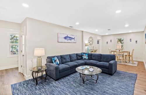 Niceville House | Modern Coastal Cottage Near Destin & Beaches