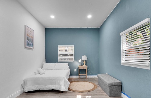 Little Haiti House | Modern & Cozy 5BD House in Buenavista/DesignDstrct